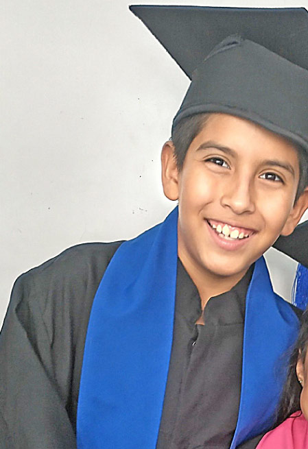 Jorge Luis Avile �s Salgado